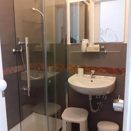 بيت ضيافة L'angelo Blu لا سبيتسْيا